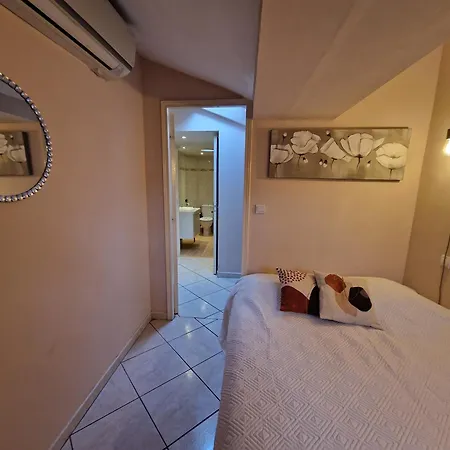 Le - Place Massena Apartment *