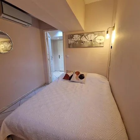 Le - Place Massena 아파트